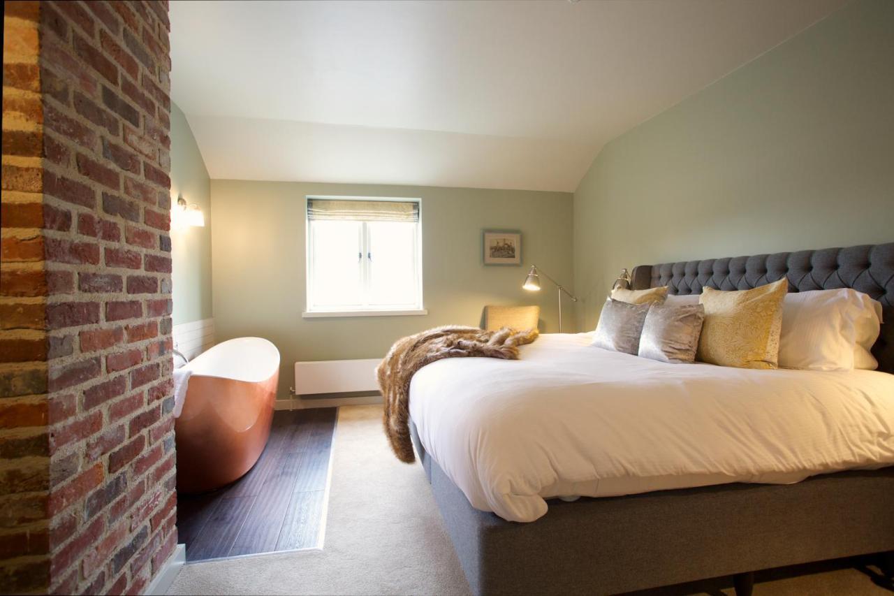 Bed and Breakfast The Welldiggers Arms Петвёт Экстерьер фото